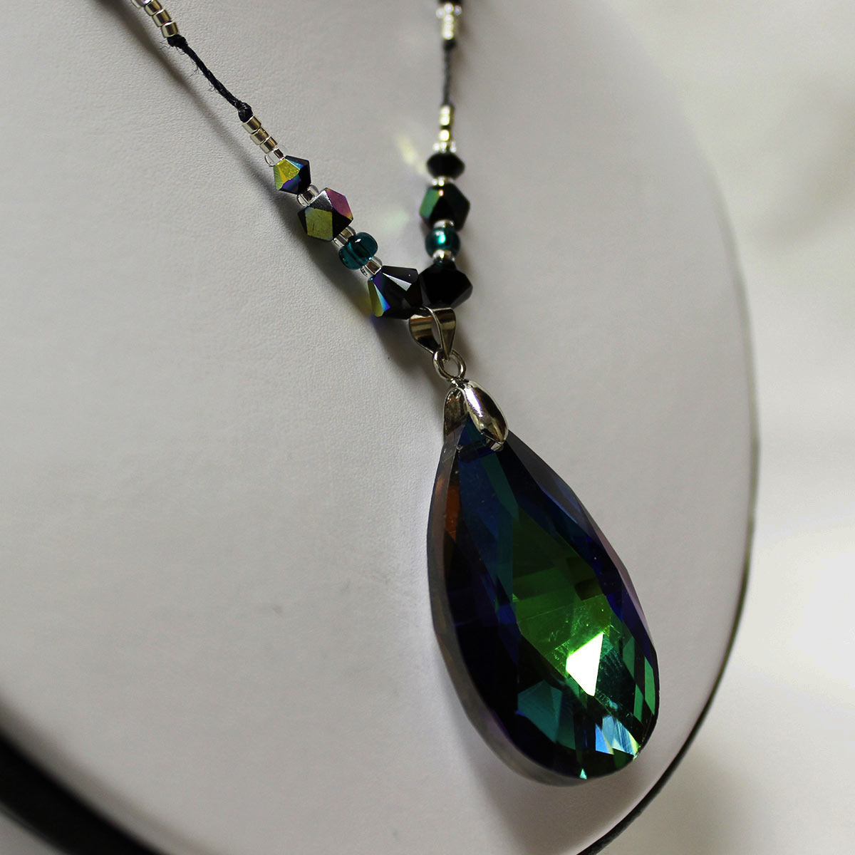 handmade necklace, oval prism bead, emerald beads, crystal beads, statement jewelry